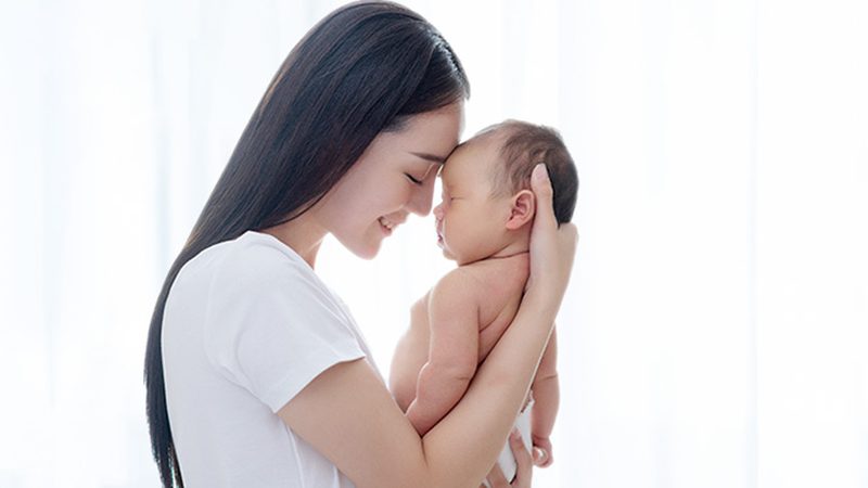 婴儿浴巾选材揭秘：六层纱布与纯棉的较量**